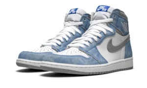 Air Jordan 1 Retro High OG Hyper Royal – Image 2