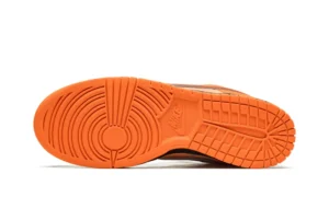 SB Dunk Low Concepts Orange Lobster – Image 4